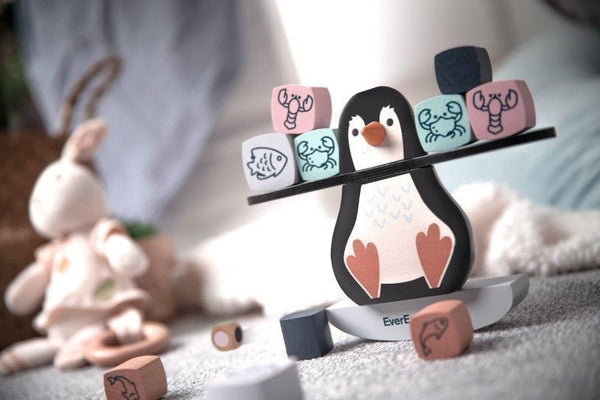 EverEarth - Penguin Balancing Game